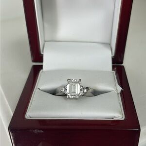 Elegant 14k Gold (lab) diamond 2.03 Emerald cut